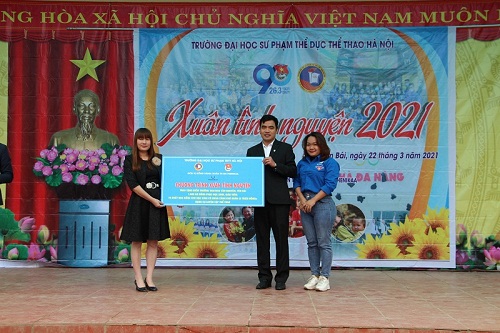 Nhà trường tổ chức hoạt động thiện nguyện tại Yên Bái