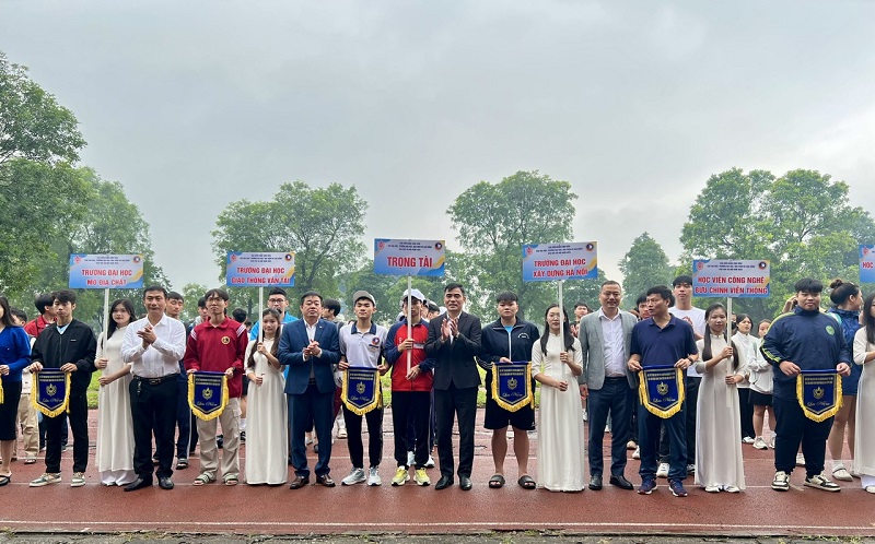 Sôi nổi Giải Điền kinh sinh viên các Đại học, Học viện và Cao đẳng khu vực Hà Nội năm 2025