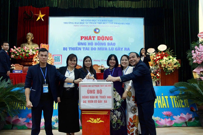 Công đoàn Trường Đại học Sư phạm TDTT Hà Nội phát động ủng hộ đồng bào bị thiệt hại do bão lũ