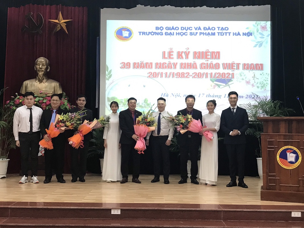 Trường Đại học Sư phạm TDTT Hà Nội tôn vinh Nhà giáo, viên chức tiêu biểu nhân ngày Nhà giáo Việt Nam