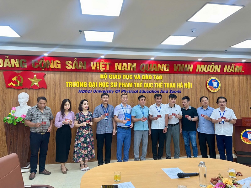 Nhà trường tổ chức công bố quyết định thành lập Chi hội nhà báo Tạp chí Khoa học Giáo dục thể chất và thể thao trường học