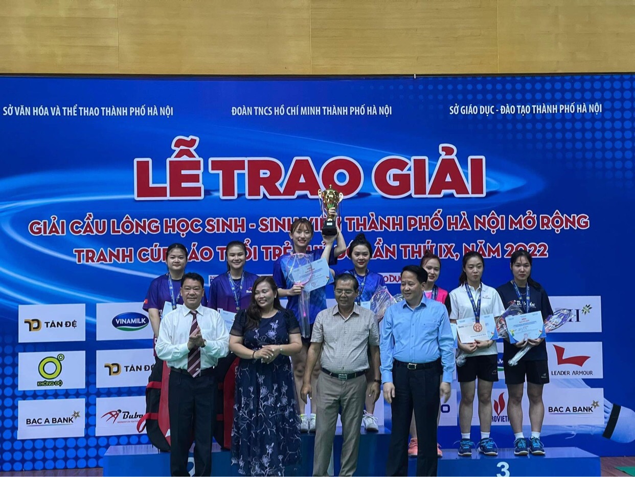 SInh viên Nhà trường giành Giải Nhì toàn đoàn Giải cầu lông HSSV TP Hà Nội mở rộng
