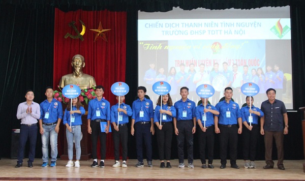 Đoàn Thanh niên ra quân chiến dịch thanh niên tình nguyện hè 2019