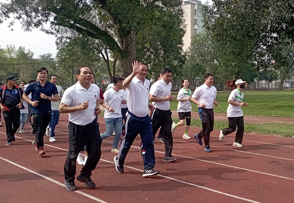 Đoàn viên, người lao động Trường Đại học Sư phạm TDTT Hà Nội hưởng ứng Ngày chạy Olympic vì sức khỏe toàn dân