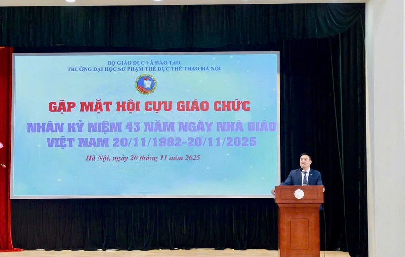 Nhà Trường gặp mặt hội Cựu giáo chức nhân kỷ niệm Ngày Nhà giáo Việt Nam 20/11