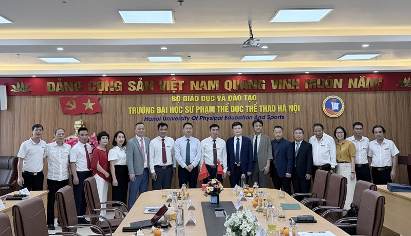 TRƯỜNG ĐẠI HỌC SƯ PHẠM TDTT HÀ NỘI ĐÓN TIẾP VÀ LÀM VIỆC VỚI ĐOÀN ĐẠI HỌC QUẢNG TÂY (TRUNG QUỐC)